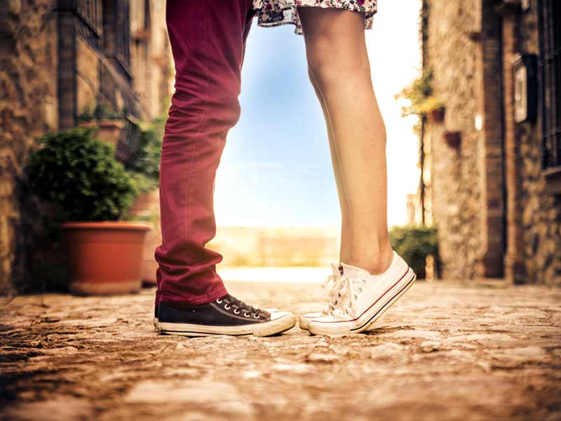 things to know when dating a short girl things to know when dating a short girl